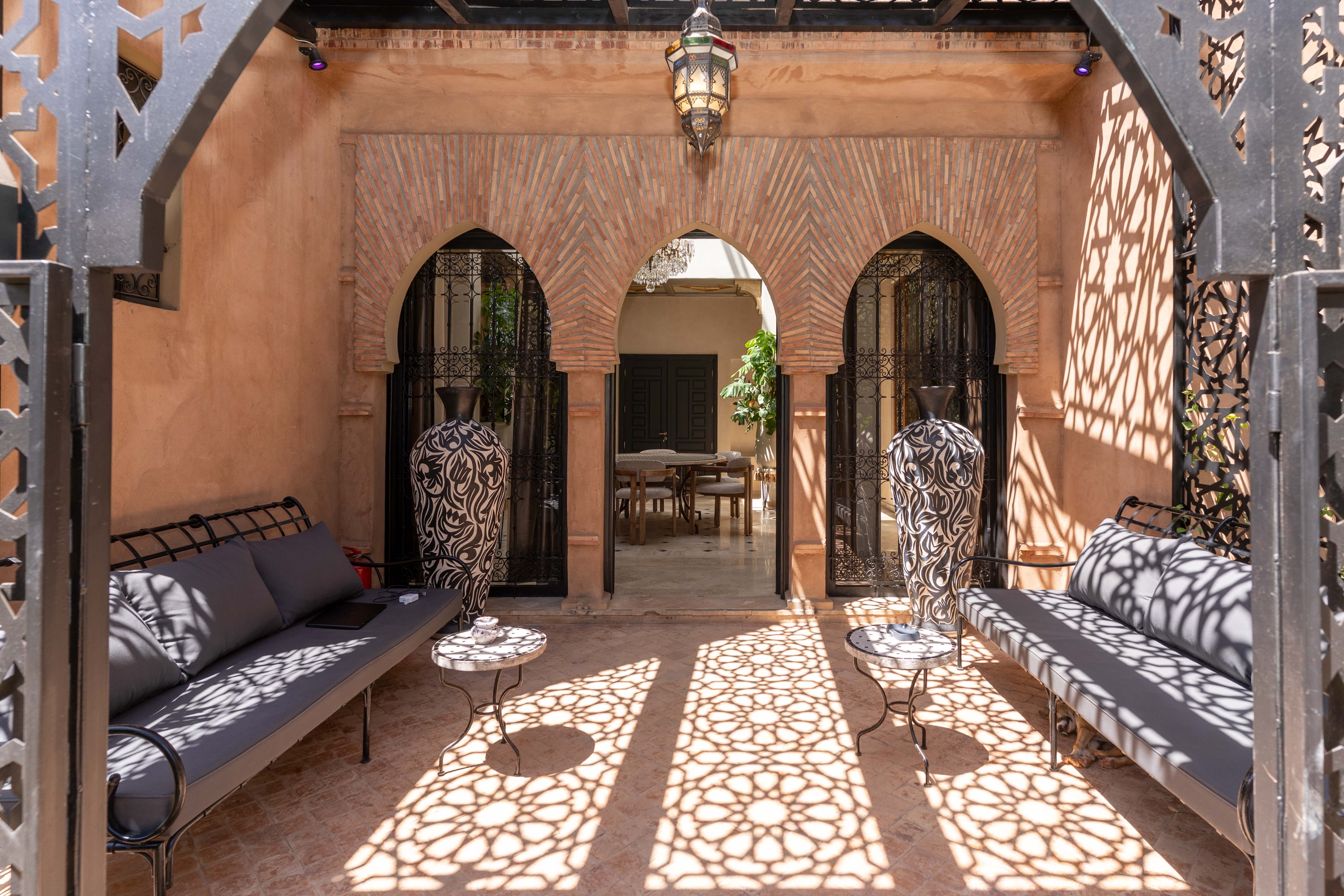 Riad Azzouina