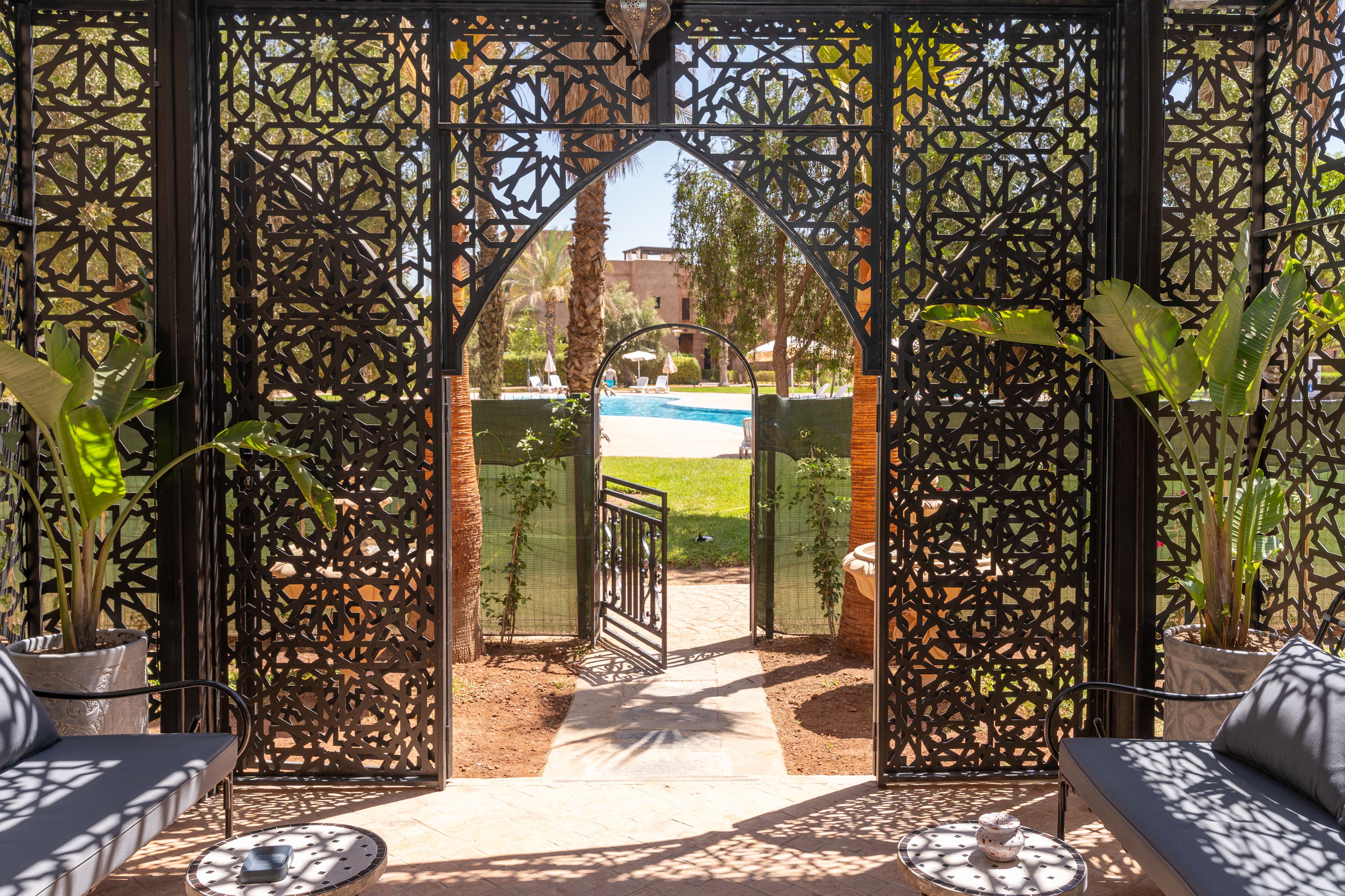 Riad Azzouina